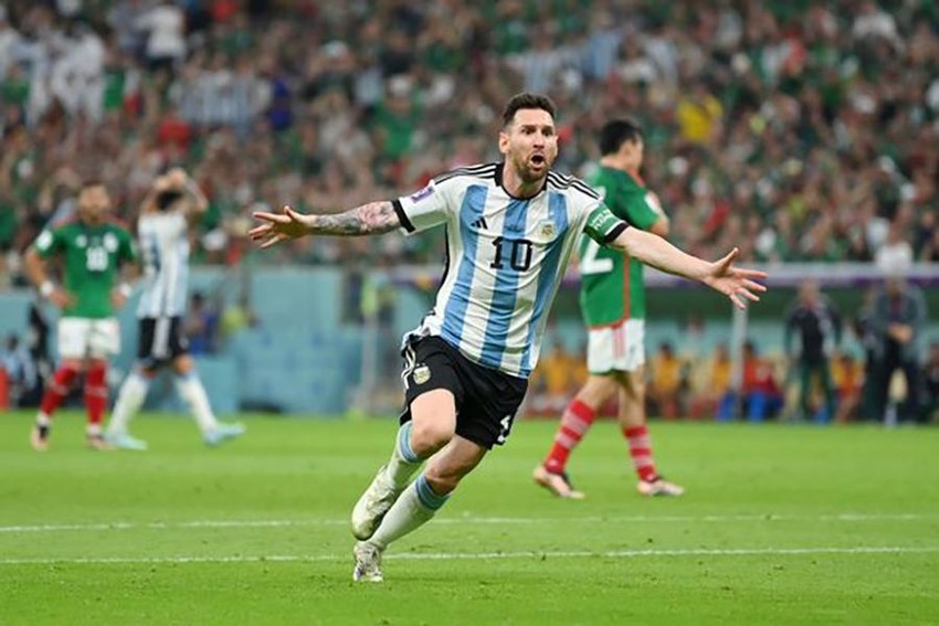Messi san bằng kỷ lục World Cup của Maradona và Ronaldo ảnh 5