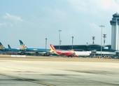 Vé máy bay tết: Rụt rè mở bán, rón rén đặt mua