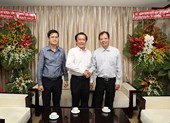 Thủ tướng Chính phủ gửi hoa chúc mừng báo Pháp Luật TP.HCM