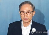 Cựu Tổng thống Hàn Quốc Lee Myung-bak bị kết án 15 năm tù