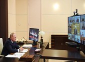 Ông Putin nới lỏng kiềm dịch dù nhiễm vẫn tăng