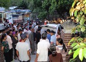 Bị tai nạn lao động, đưa xác nạn nhân lên xe chở về quê