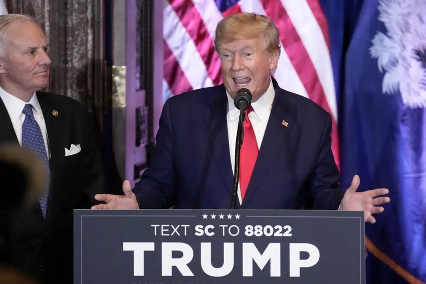 Ông Trump chính thức khởi động tái tranh cử, tuyên bố sẽ 'xây mái vòm không thể xuyên thủng' nước Mỹ nếu đắc cử ảnh 1