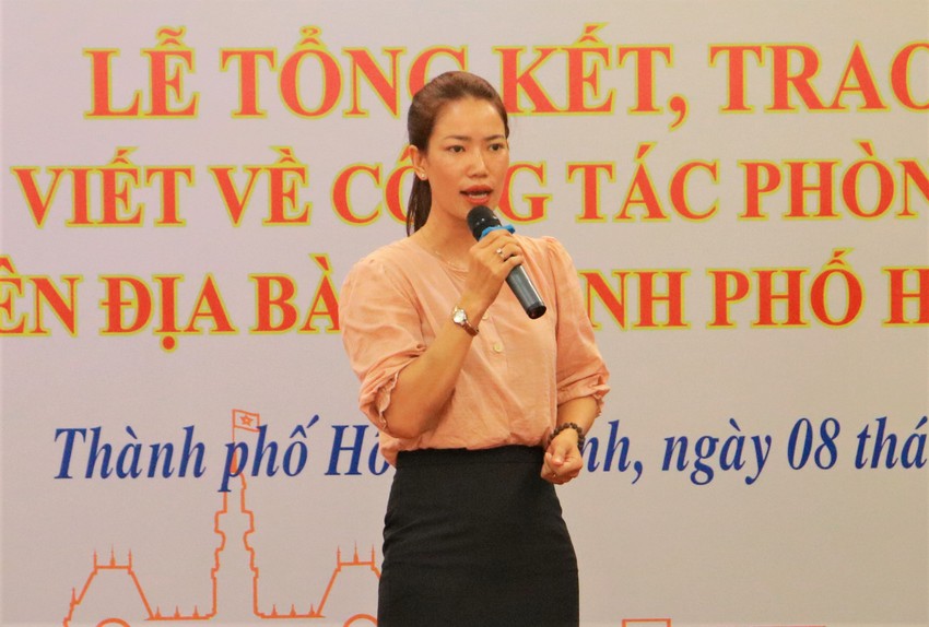 Nhấn vào ảnh để phóng to Cô giáo trường tiểu học An Hội đạt giải nhất cuộc thi viết về công tác phòng, chống dịch COVID-19 ảnh 2
