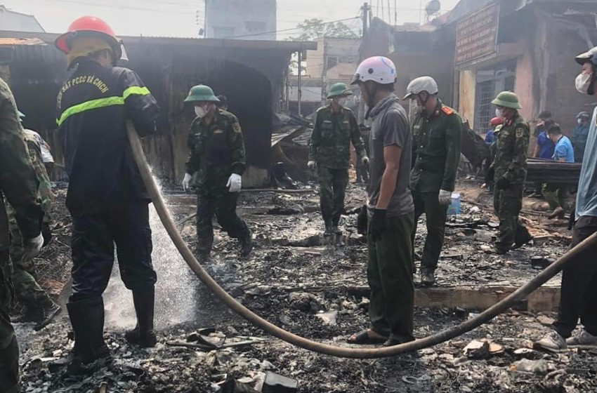 Vụ cháy chợ ở Đắk Lắk: Hệ thống bơm chữa cháy bị hỏng ảnh 3