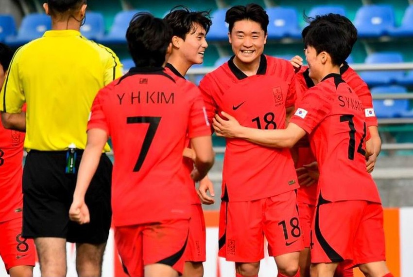 Following in the footsteps of U-20 Vietnam and the host, Korea also won the photo 2