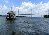 'Sông Hậu sông Tiền mênh mang miền nhớ'