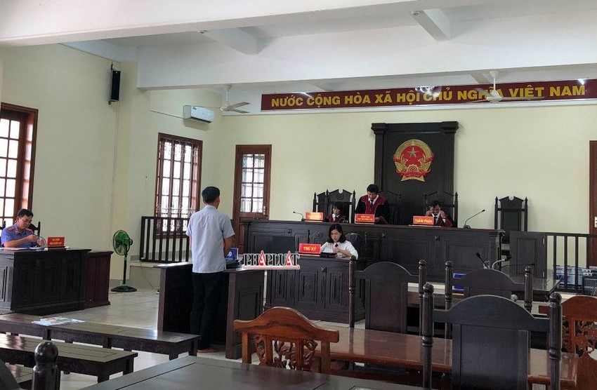 Bị từ chối tình cảm, lẻn vào phòng hiếp dâm 'người trong mộng' ảnh 1