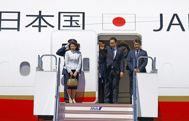 Thủ tướng Nhật dự thượng đỉnh ASEAN, G20, trấn an chuyện xả thải ảnh 1