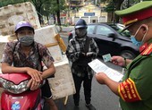 Hà Nội chính thức công bố phương án giấy đi đường, thẻ đi chợ