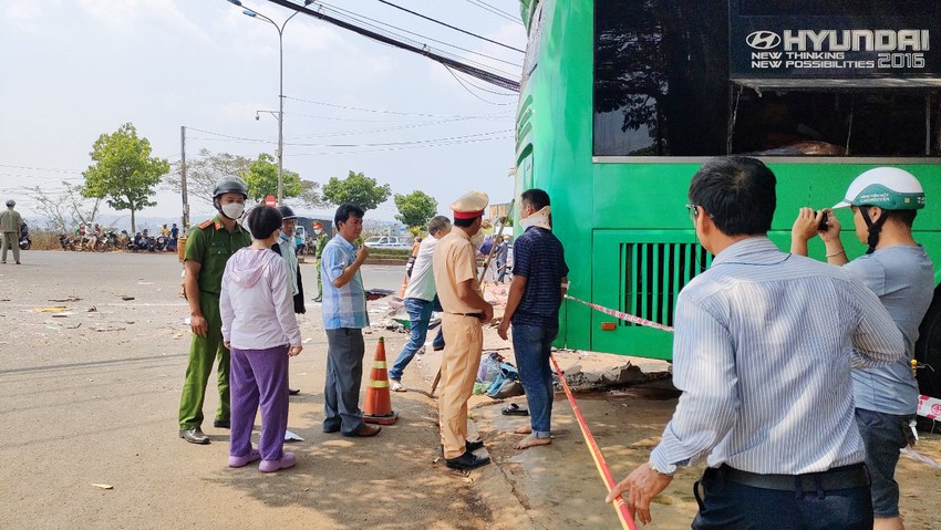 Passengers tell about the horrible moment of the accident in Gia Lai Photo 3