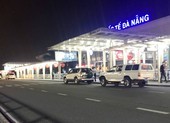 Khách trong diện cách ly lại được đưa ra sân bay Đà Nẵng