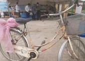 Cụ ông 89 tuổi mang rau, gạo, tiền ủng hộ chống dịch COVID-19