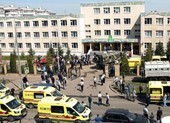 Nga: Thanh niên 19 tuổi xông vào trường học bắn chết 7 trẻ em
