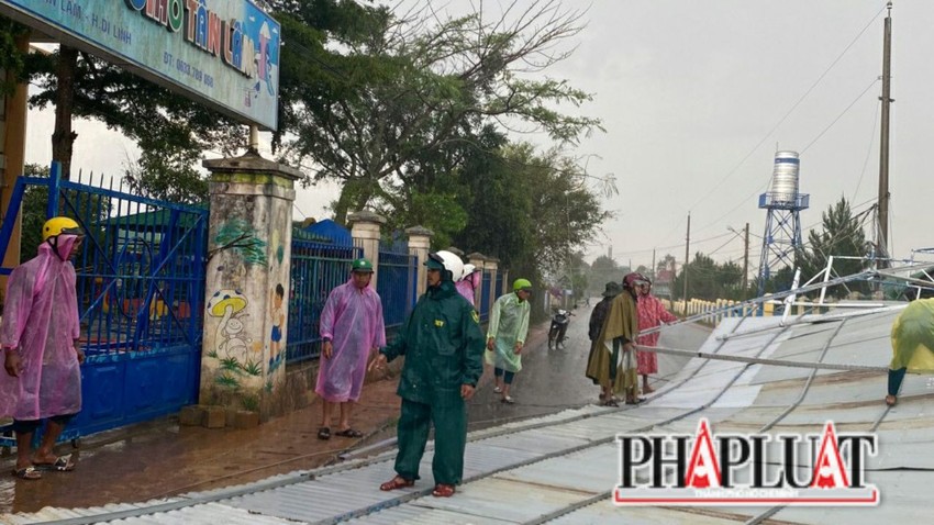 Lam Dong: People are badly damaged by tornadoes photo 2