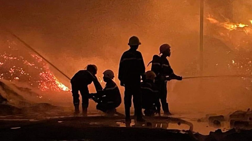Cháy dữ dội ở xưởng mây tre huyện Đạ Huoai ảnh 3