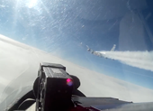 Nga tung tiêm kích Su-27 chặn trinh sát cơ Mỹ gần biên giới