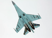 Video: Su-27 Nga chặn oanh tạc cơ Mỹ ở biển Baltic