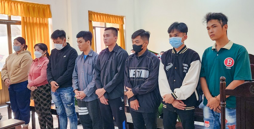 Ép nạn nhân viết giấy nợ rồi cướp tài sản ảnh 2