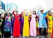 Dàn nghệ sĩ hưởng ứng Lễ hội áo dài TP.HCM 2019