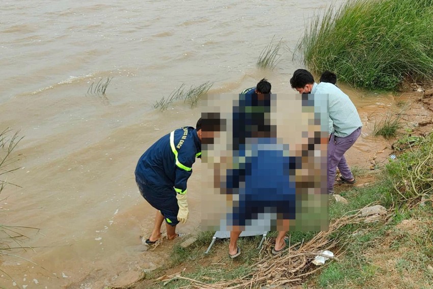 Cảnh sát tìm thấy thi thể thanh niên để lại xe máy trên cầu Bến Thủy 2 ảnh 2