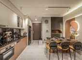 Gia chủ gộp 2 căn hộ thành 1 không gian sống sang trọng