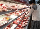 Giá gà giảm thê thảm còn 6.000 đồng/kg, lo thiếu thịt cuối năm