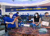 Tôm hùm Úc bất ngờ giảm giá mạnh