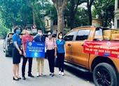 NSND Tự Long, Xuân Bắc ủng hộ người dân Bắc Ninh 30 tấn gạo