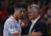 HLV Solskjaer: 'Ronaldo cũng là con người, cần phải chăm sóc'