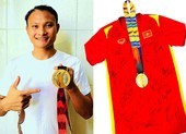 Chiếc huy chương nghĩa tình của Trọng Hoàng
