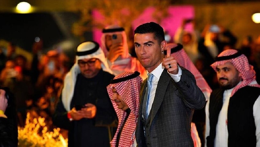 Sốc: Ronaldo bị cấm thi đấu 2 trận ở Al Nassr vì hành vi xấu xí ảnh 5