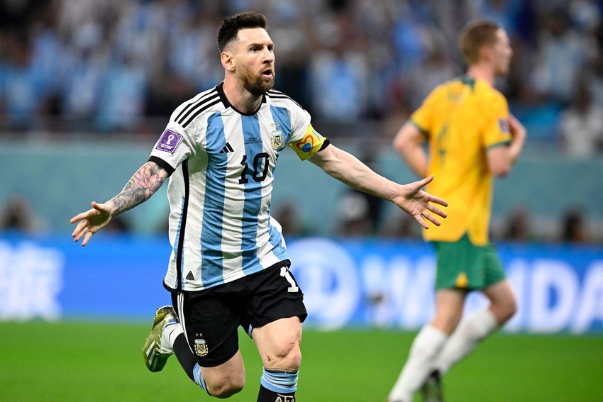 Choáng ngợp ʋới những kỷ lục khó tin của Messi, Ƅỏ xa Ronaldo ảnh 6