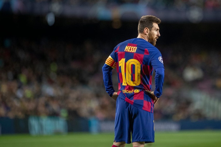 Mbappe muốn giữ Messi ở lại PSG trong sự cạnh tranh của Barca