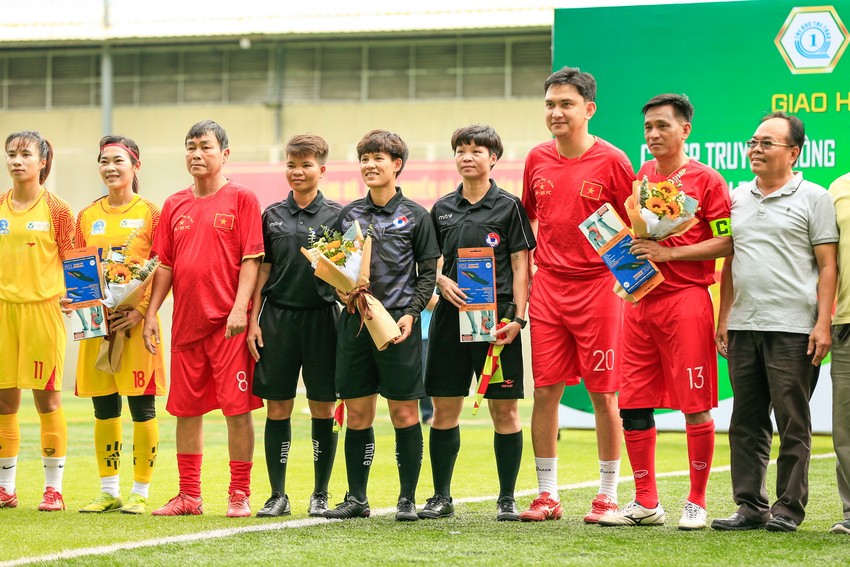 Former players Luu Ngoc Mai and Tuan Phong fuel the Vietnamese women's team photo 4
