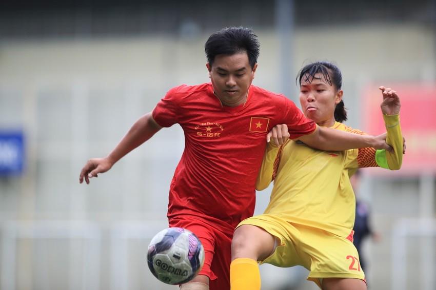 Former players Luu Ngoc Mai and Tuan Phong fuel the Vietnamese women's team photo 14