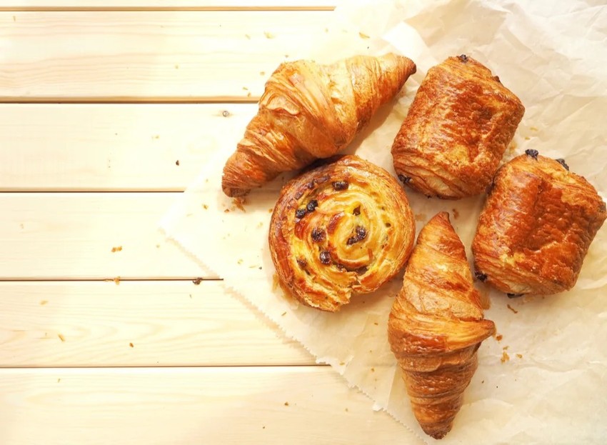 Những loại thực phẩm nên tránh ăn trước những chuyến du lịch hè ảnh 3