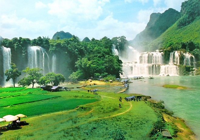 Thác Bản Giốc VN vào danh sách những thác nước kỳ vĩ đẹp nhất thế giới