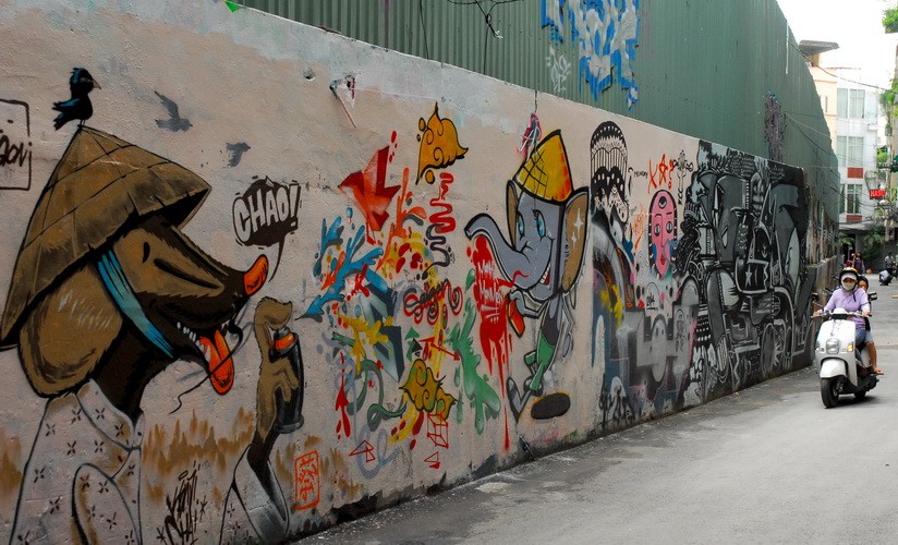 Chùm Ảnh: Có Một Hẻm Graffiti Như Nước Ngoài Tại Sài Gòn
