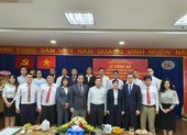 Công bố quyết định thành lập chi bộ công ty FE Credit
