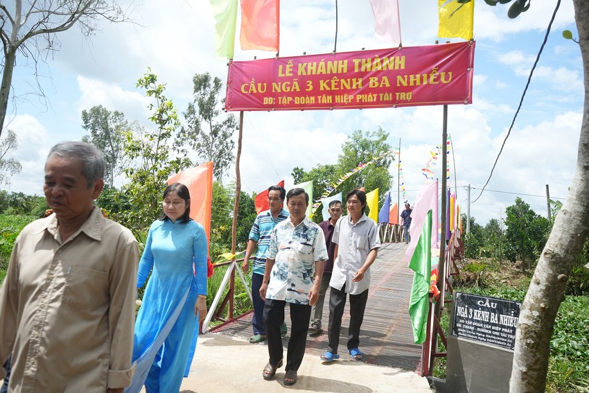 Tân Hiệp Phát tiếp tục khánh thành cây cầu dân sinh thứ 8 ảnh 4