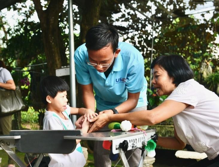 Mỹ kéo dài chương trình hỗ trợ người khuyết tật tại Việt Nam ảnh 1