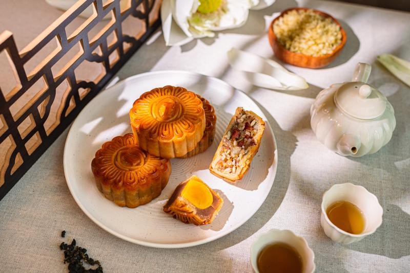 La liệt bánh Trung thu giảm giá, khách vẫn 'ngó lơ' ảnh 1