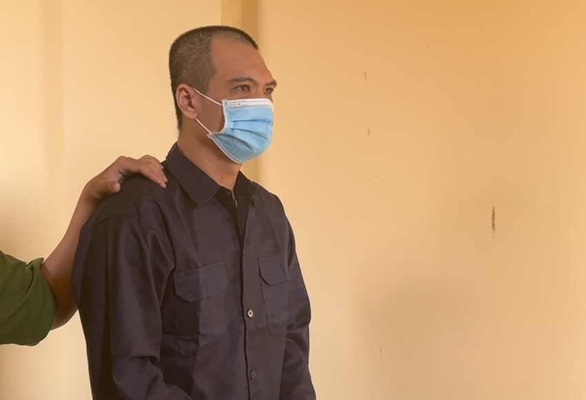 Hình ảnh tại toà của cựu thiếu tá công an TP.HCM giả chữ ký lãnh đạo ảnh 1