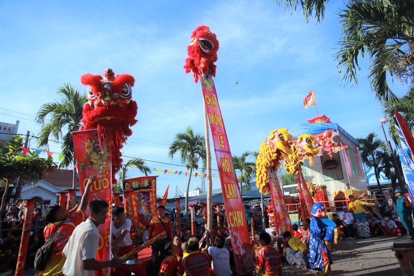 Thousands of people attend Vegetarian festival following 3 years of hiatus due to photo translation 6