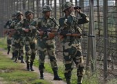 Pakistan bắn rơi 2 máy bay chiến đấu Ấn Độ ở Kashmir