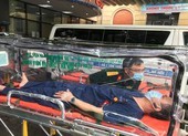 Quân đội sáng tạo cáng ‘nhốt’ virus khi chuyển bệnh nhân COVID-19