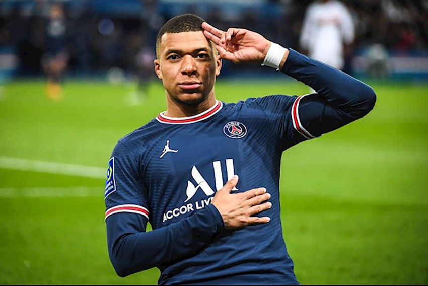 Mbappe rời PSG bằng cách nào?