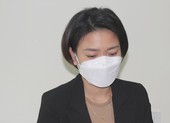 Khởi tố 1 phụ nữ làm giả tin nhắn 'đã chuyển tiền' để chiếm đoạt tiền tỉ