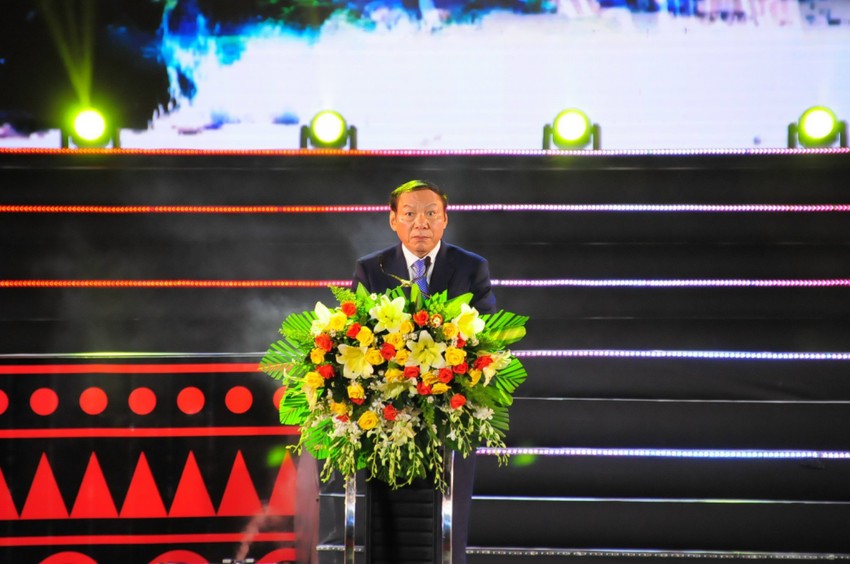 Opening ceremony of the 4th Cultural Festival of Central Vietnam's ethnic groups photo 4